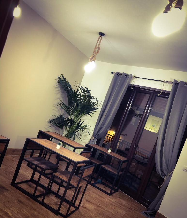 Napoli Central Station Deluxe Bed and Breakfast Exterior foto