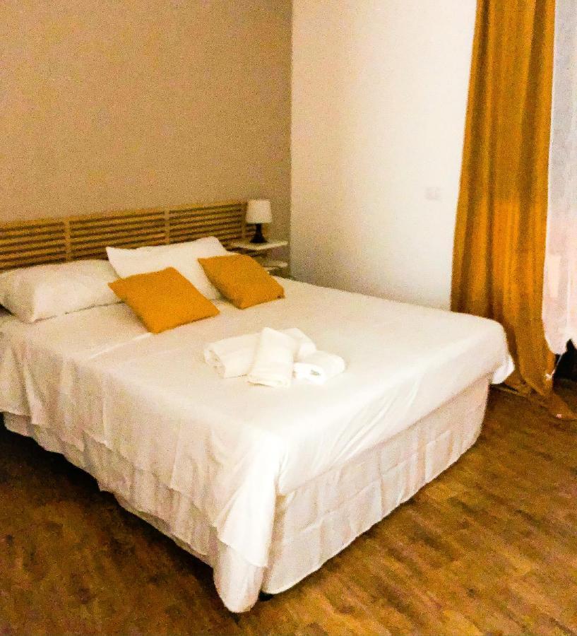 Napoli Central Station Deluxe Bed and Breakfast Exterior foto