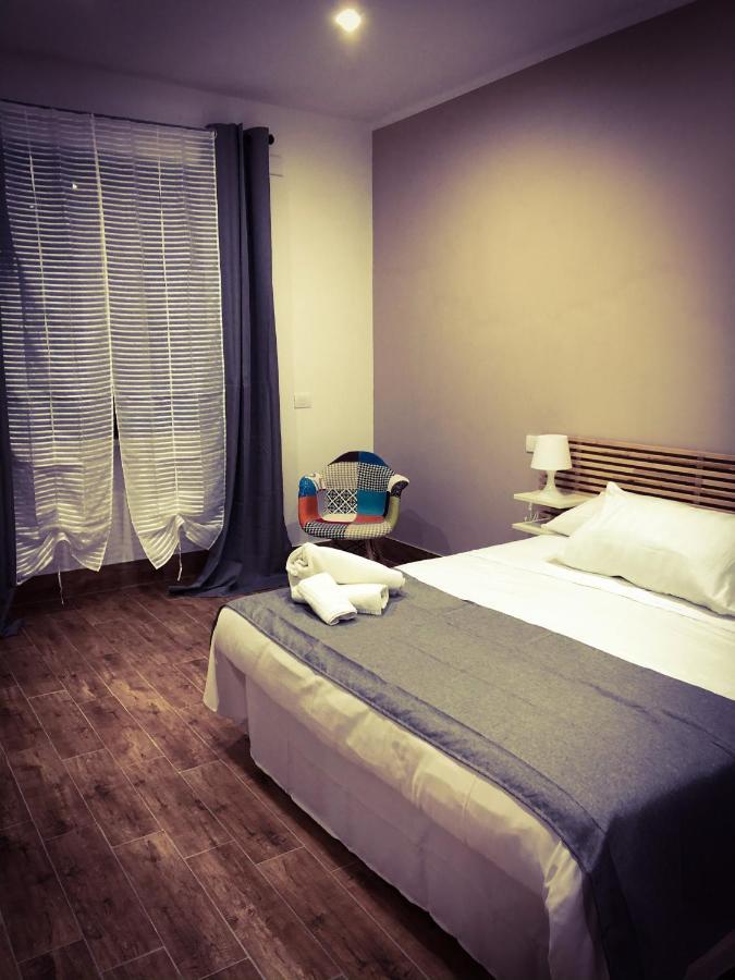 Napoli Central Station Deluxe Bed and Breakfast Exterior foto